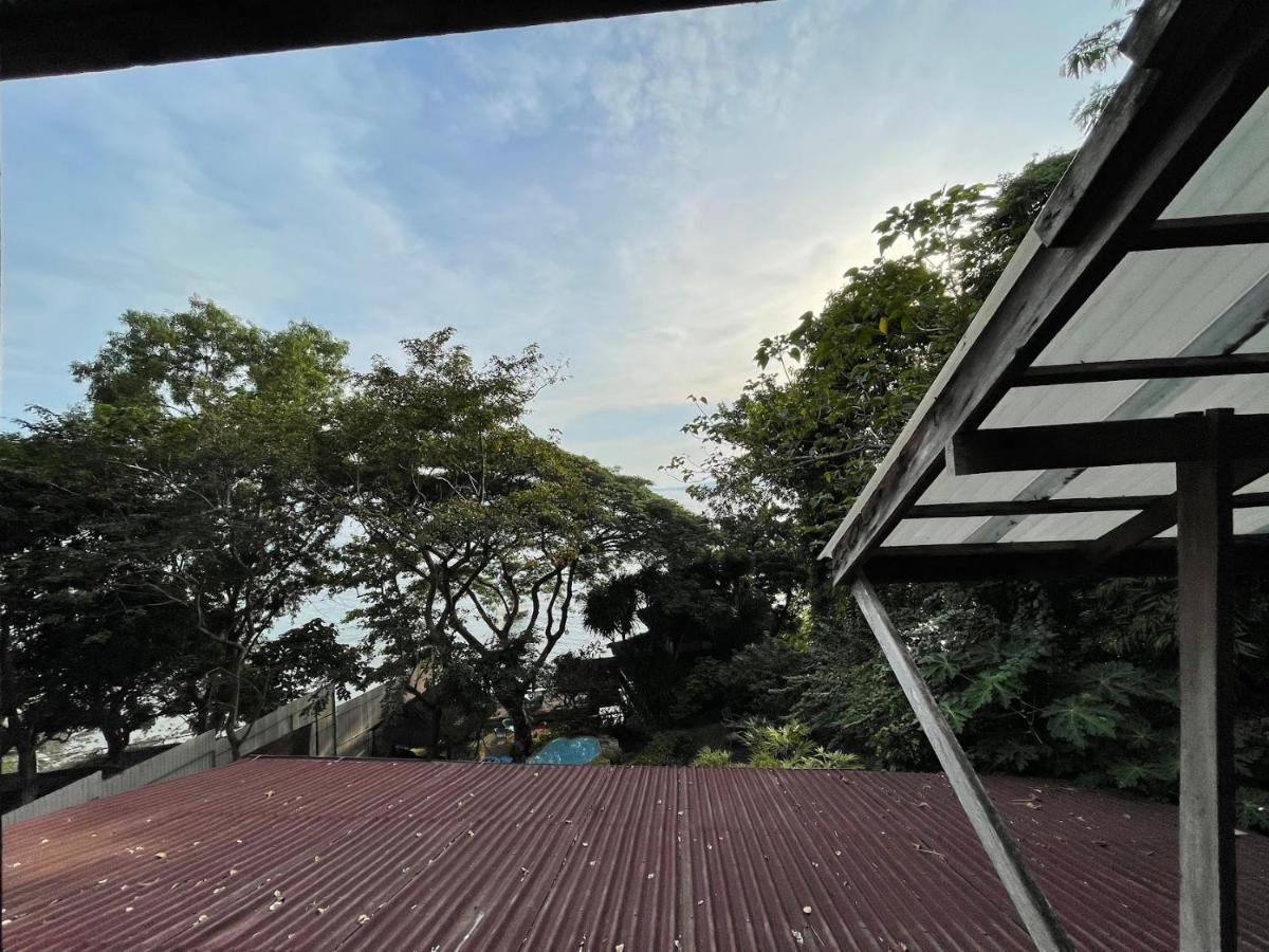 Bed and Breakfast Casita Ysabel Batangas Exteriér fotografie